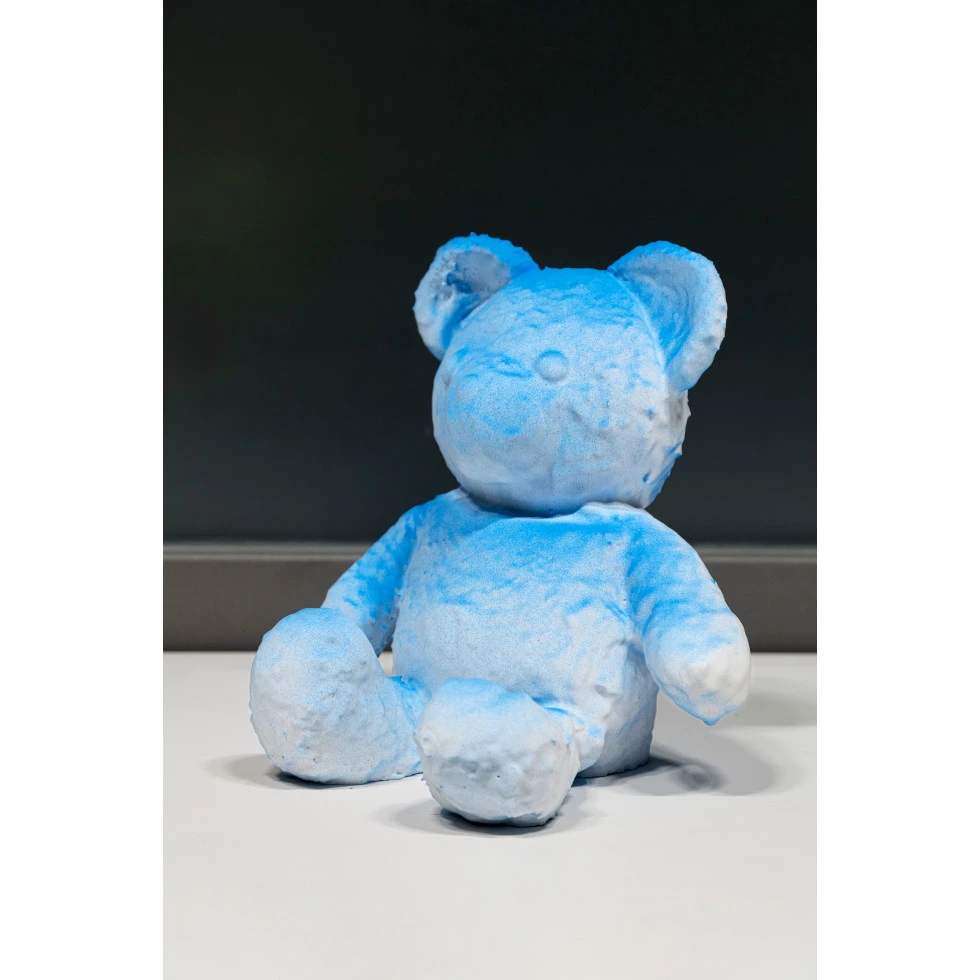 <a href="https://www.ueshima-collection.com/artist-list/7" style="color:inherit">DANIEL ARSHAM</a>:Cracked Bear