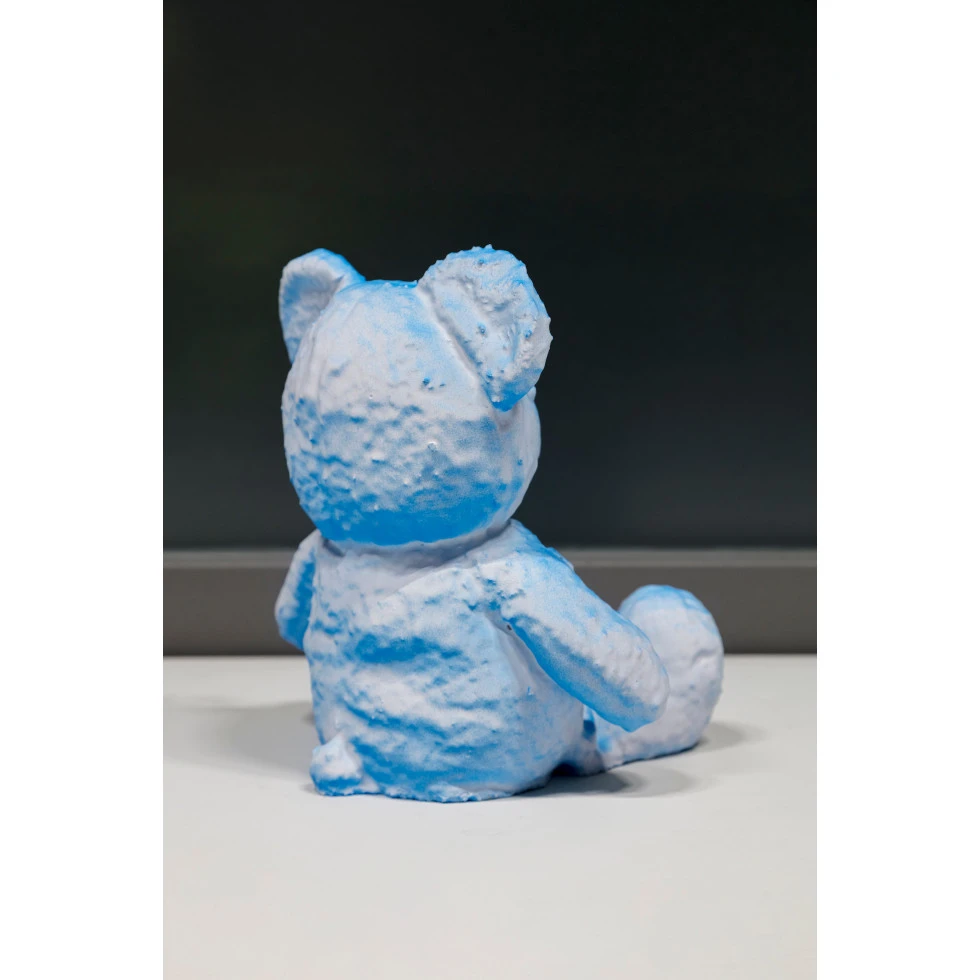 <a href="https://www.ueshima-collection.com/artist-list/7" style="color:inherit">DANIEL ARSHAM</a>:Cracked Bear