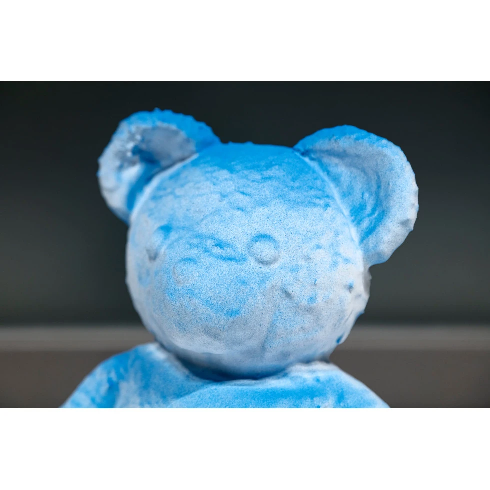 <a href="https://www.ueshima-collection.com/artist-list/7" style="color:inherit">DANIEL ARSHAM</a>:Cracked Bear