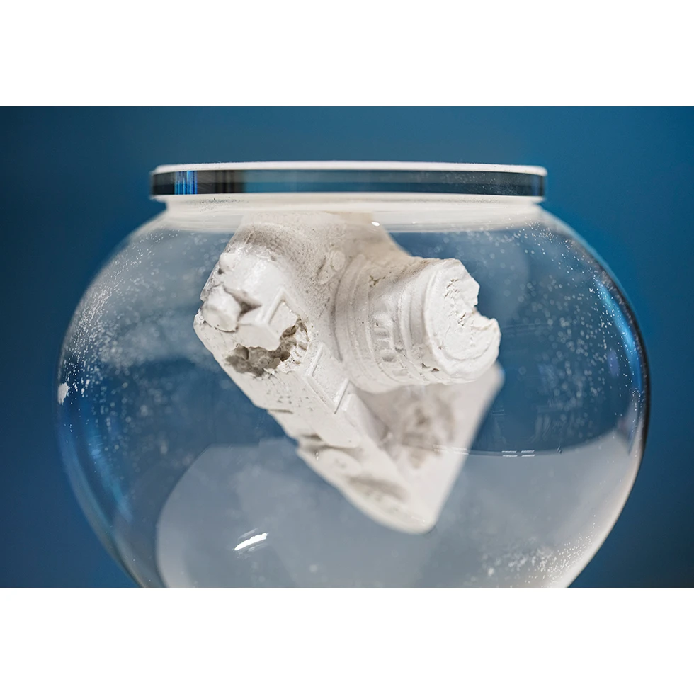 <a href="https://www.ueshima-collection.com/artist-list/7" style="color:inherit">DANIEL ARSHAM</a>:Hourglass white