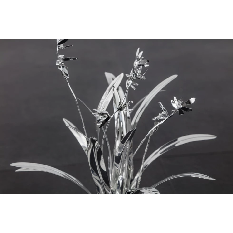 <a href="https://ueshima-collection.com/artist-list/214" style="color:inherit">TOSHIHIKO MITSUYA</a>:The Aluminium Garden -Structural Studies of Plants- star flower