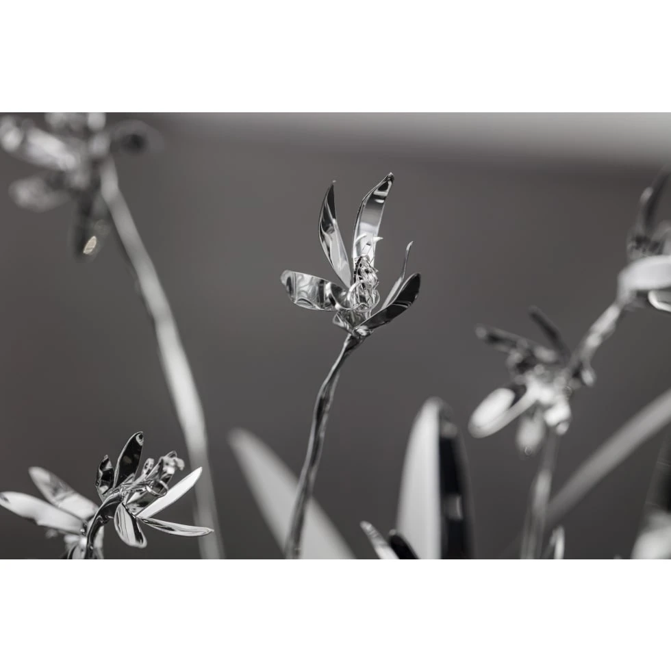 <a href="https://ueshima-collection.com/artist-list/214" style="color:inherit">TOSHIHIKO MITSUYA</a>:The Aluminium Garden -Structural Studies of Plants- star flower