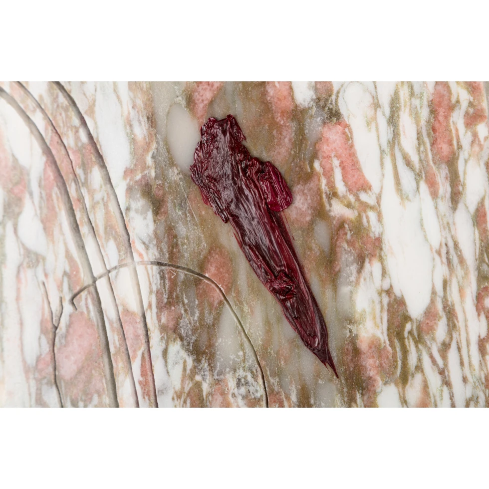 <a href="https://ueshima-collection.com/artist-list/238" style="color:inherit">川内理香子</a> / <a href="https://ueshima-collection.com/artist-list/238" style="color:inherit">RIKAKO KAWAUCHI</a>:under cover of the stone