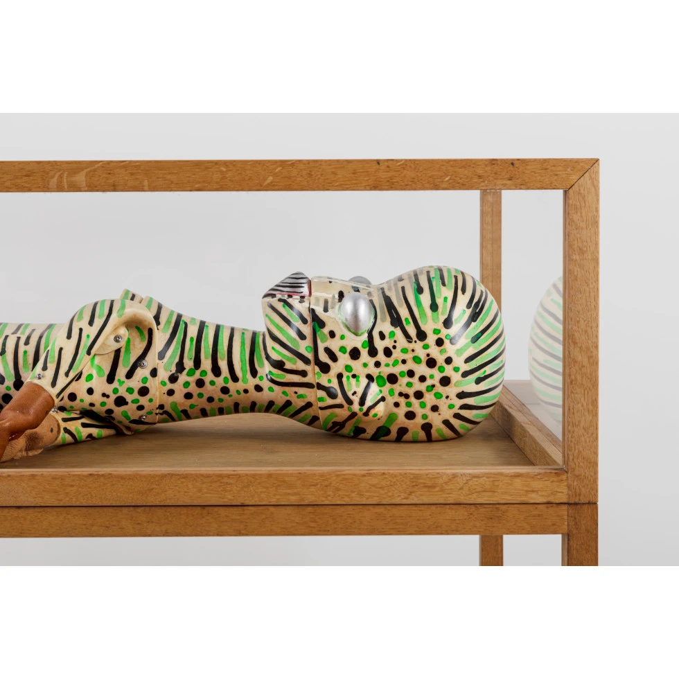 <a href="https://www.ueshima-collection.com/artist-list/316" style="color:inherit">加藤泉</a> / <a href="https://www.ueshima-collection.com/artist-list/316" style="color:inherit">IZUMI KATO</a>:untitled