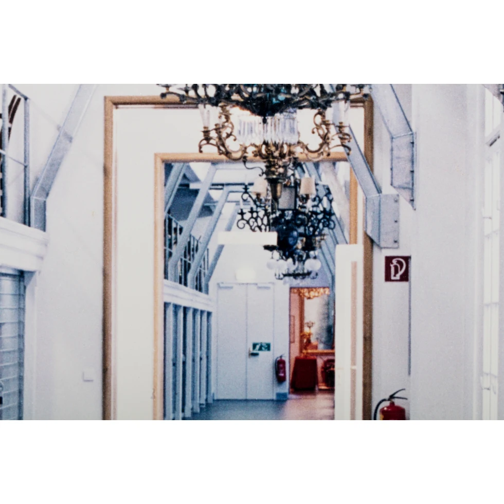 <a href="https://www.ueshima-collection.com/artist-list/328" style="color:inherit">CANDIDA HÖFER</a>:Kaiserliches Hofmobiliendepot Wien II