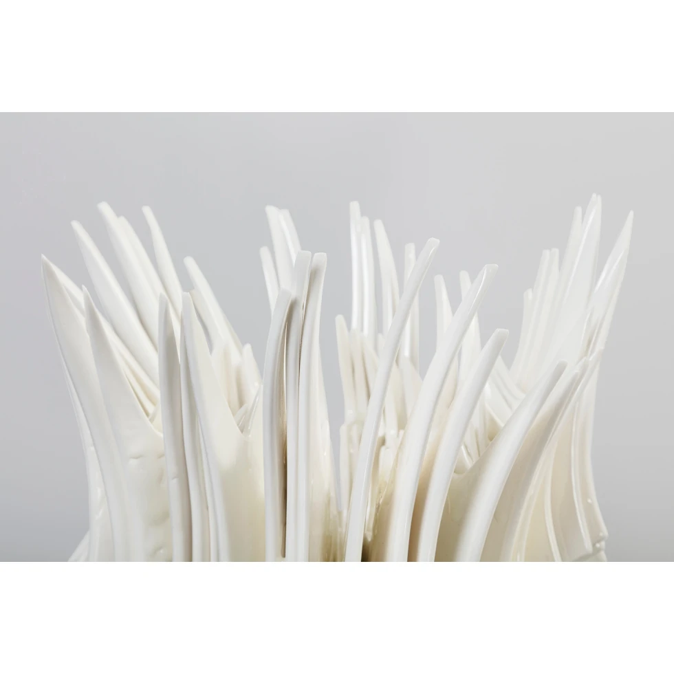 <a href="https://ueshima-collection.com/artist-list/254" style="color:inherit">奈良祐希</a> / <a href="https://ueshima-collection.com/artist-list/254" style="color:inherit">YUKI NARA</a>:Yuki Nara Pedestal + Bone Flower_1/f 「E」