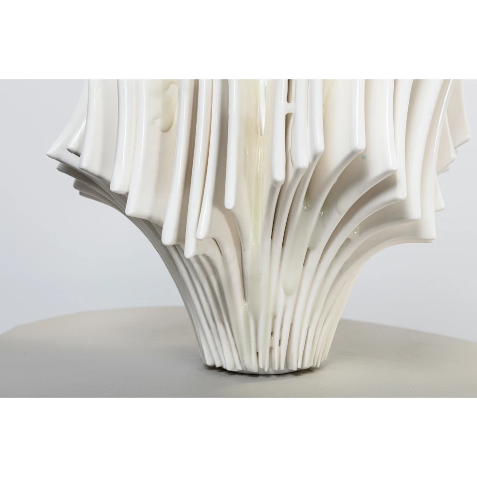 <a href="https://ueshima-collection.com/artist-list/254" style="color:inherit">奈良祐希</a> / <a href="https://ueshima-collection.com/artist-list/254" style="color:inherit">YUKI NARA</a>:Yuki Nara Pedestal + Bone Flower_1/f 「E」