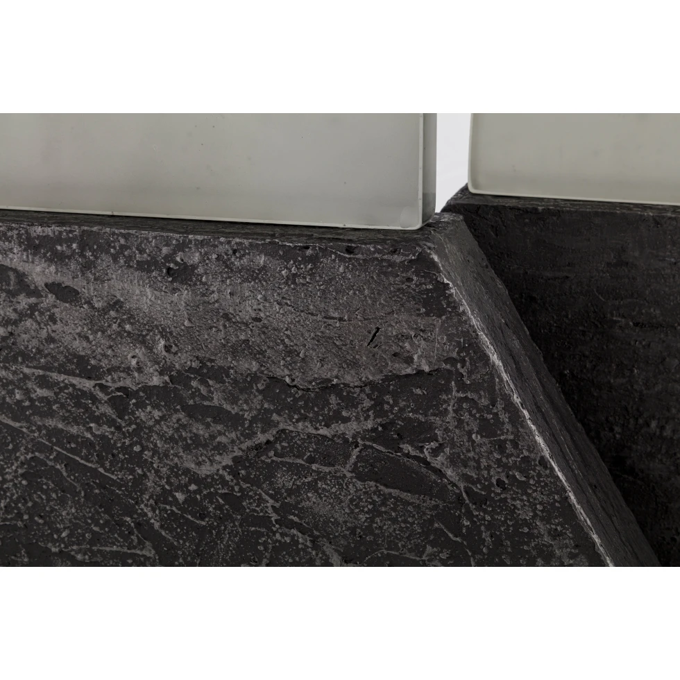 <a href="https://ueshima-collection.com/en/artist-list/275" style="color:inherit">TORKWASE DYSON</a>:Black Comp. 1 (Hypershapes)