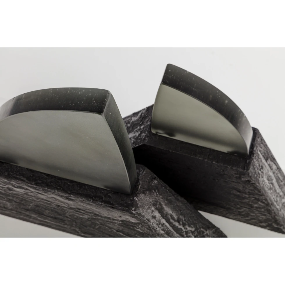 <a href="https://ueshima-collection.com/en/artist-list/275" style="color:inherit">TORKWASE DYSON</a>:Black Comp. 1 (Hypershapes)