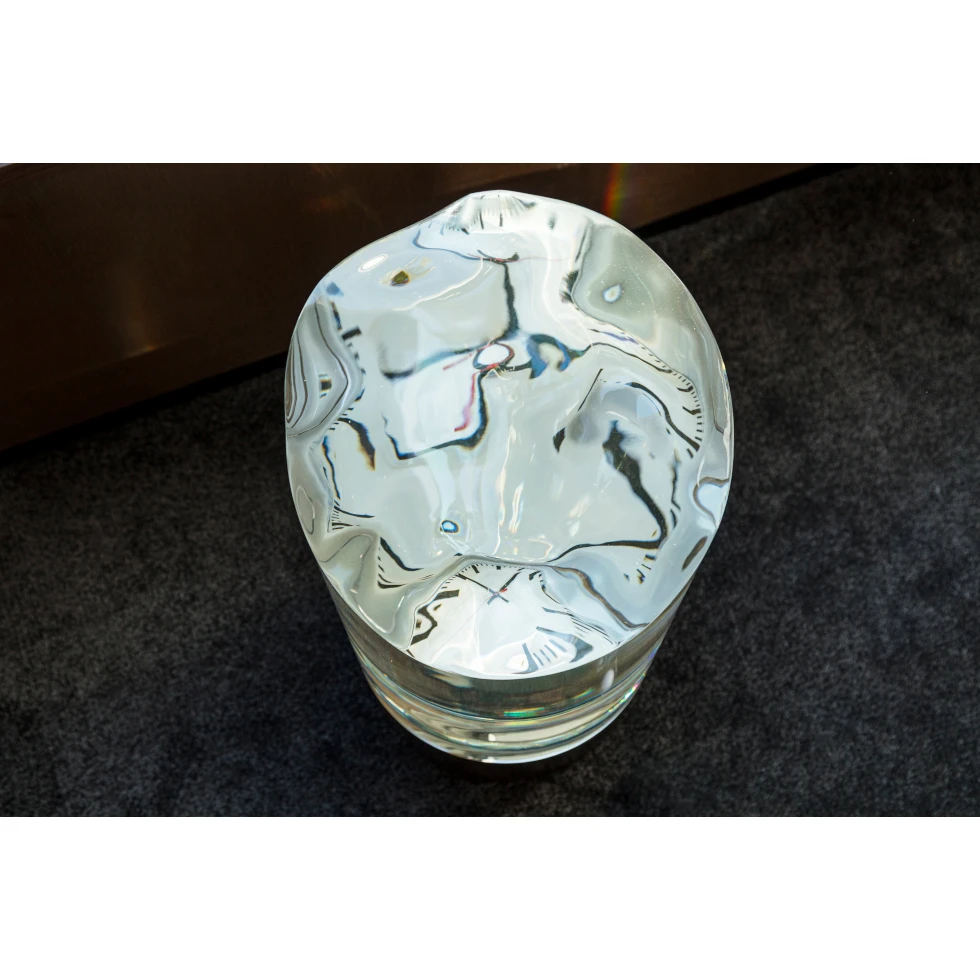 <a href="https://ueshima-collection.com/artist-list/340" style="color:inherit">Alicja Kwade</a>:SunderState V