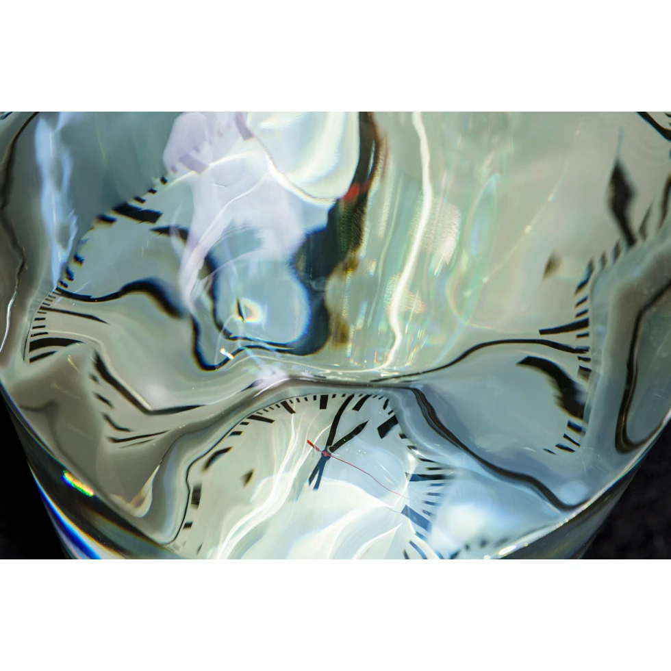 <a href="https://ueshima-collection.com/artist-list/340" style="color:inherit">Alicja Kwade</a>:SunderState V