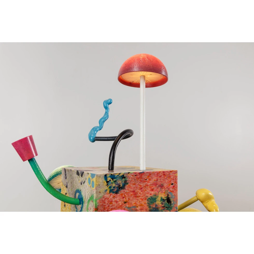 Mika Rottenberg:Lampshare (bx 1.4)