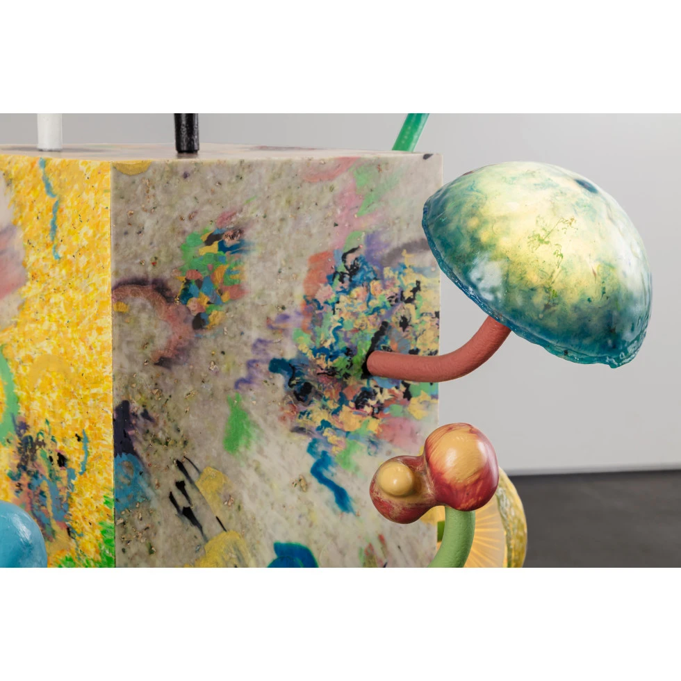 Mika Rottenberg:Lampshare (bx 1.4)