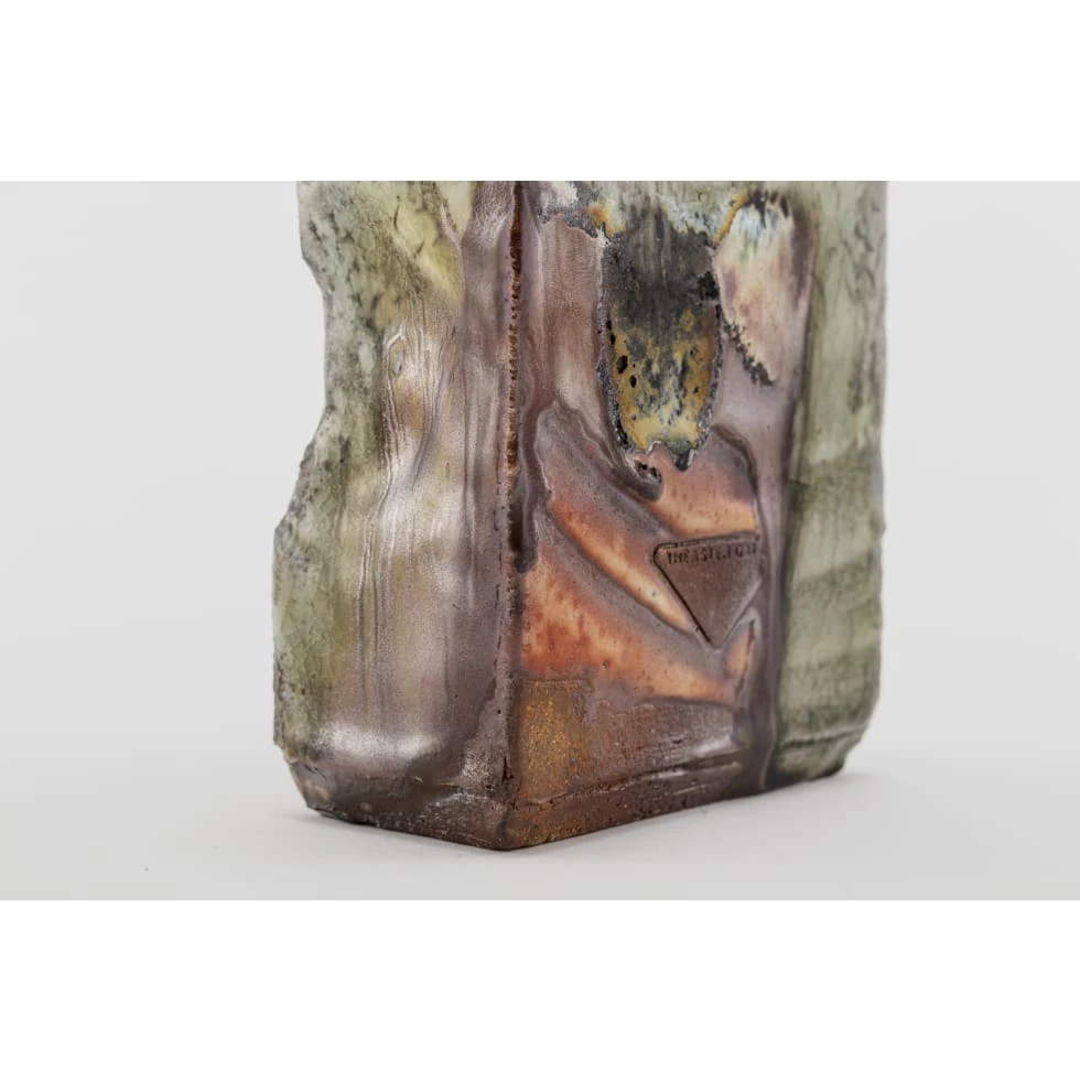 <a href="https://www.ueshima-collection.com/artist-list/130" style="color:inherit">THEASTER GATES</a>:Square Kaki
