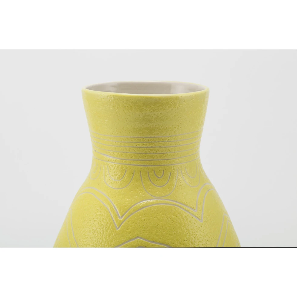 Shio Kusaka: (carved 94)
