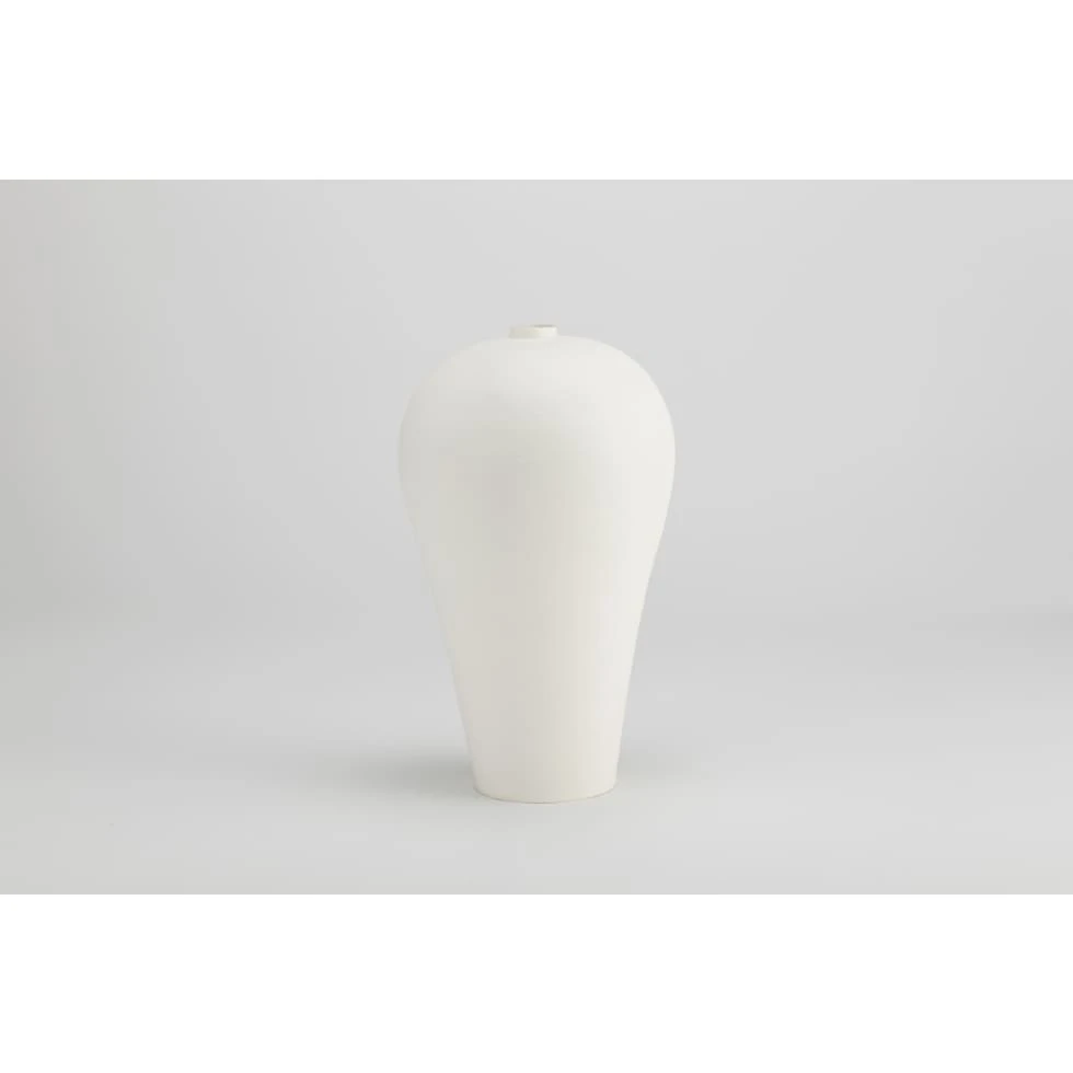 Taizo Kuroda:白磁花入 / UNTITLED WHITE PORCELAIN (HANAIRE)
