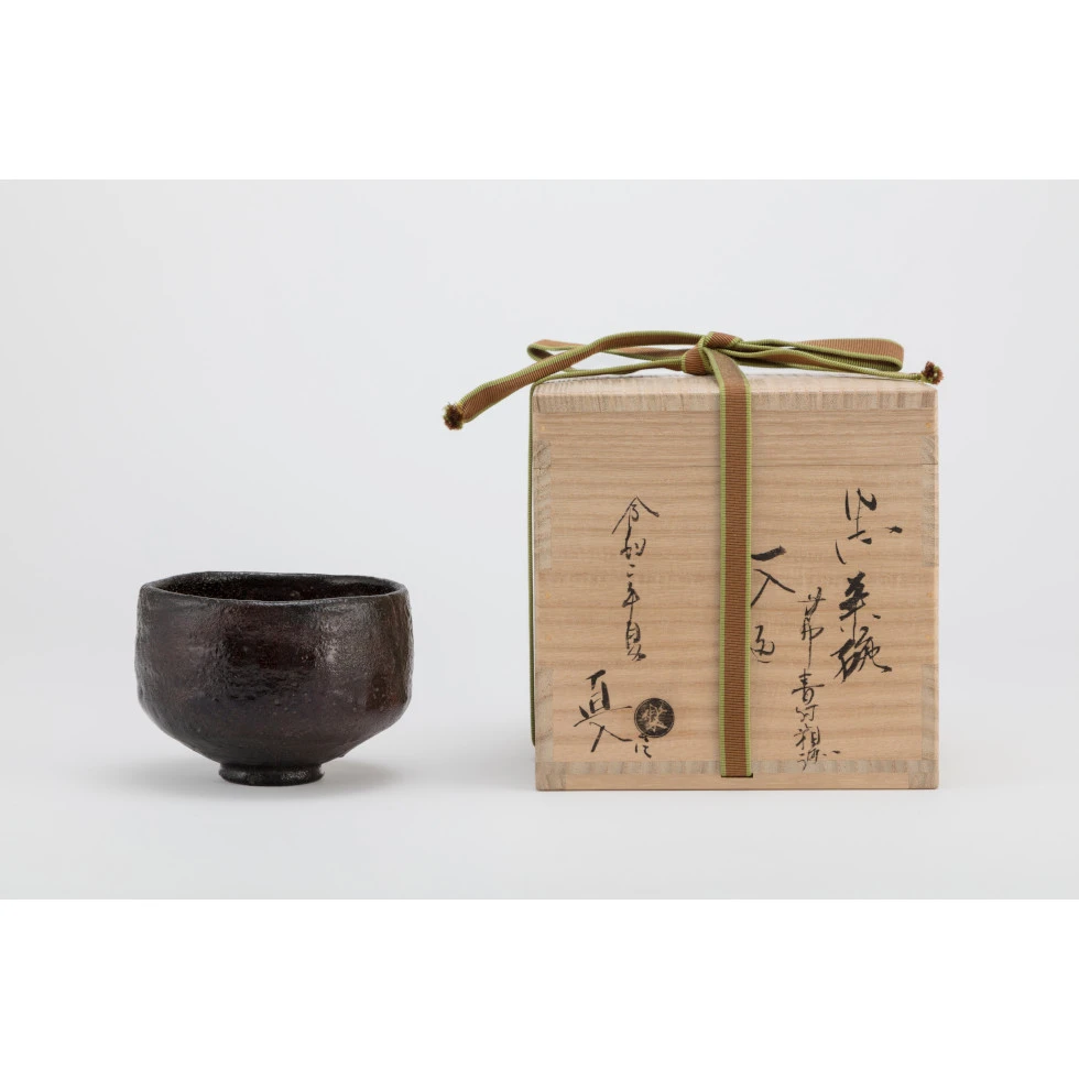 樂一入(四代) / Ichinyu Raku(Ⅳ):黒茶碗 銘「面白や」/  Black Raku Tea Bowl named “Omoshiroya”