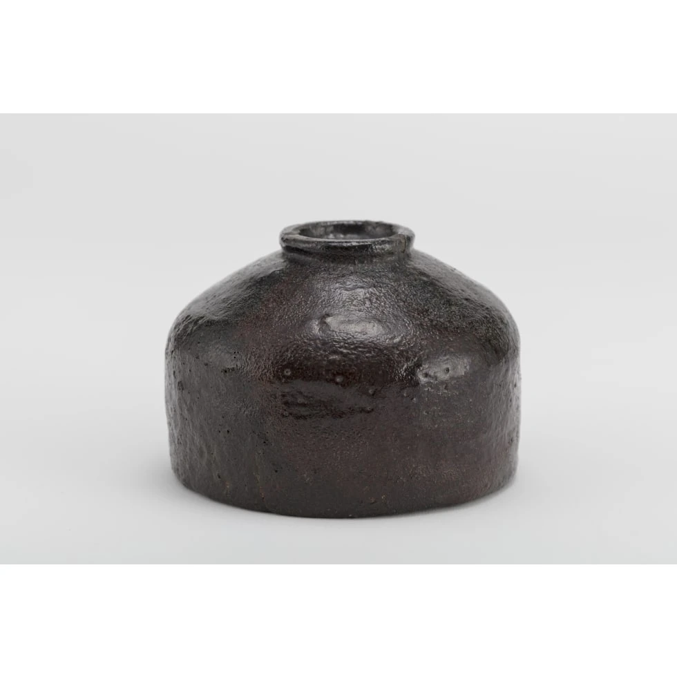 樂一入(四代) / Ichinyu Raku(Ⅳ):黒茶碗 銘「面白や」/  Black Raku Tea Bowl named “Omoshiroya”